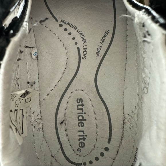 Stride Rite Baby Girls 4M Black Patent Leather Mary Jane Shoes Party Wedding - Picture 5 of 6